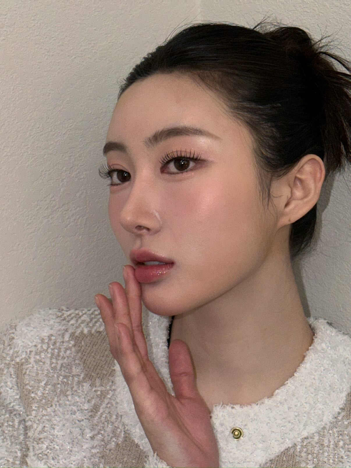 청담뮤아이 — Makeup work 2 · 청담 | Beautia