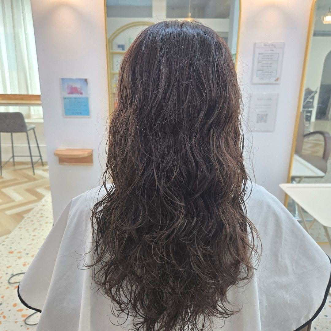 더예뻐지는손길헤어 — Hair work 1 · 서울 | Beautia